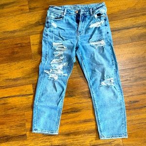 American Eagle mom jeans